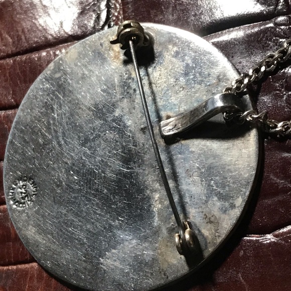 Mayan calendar Sterling with chain - Picture 3 of 3